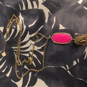 Kendra Scott necklace